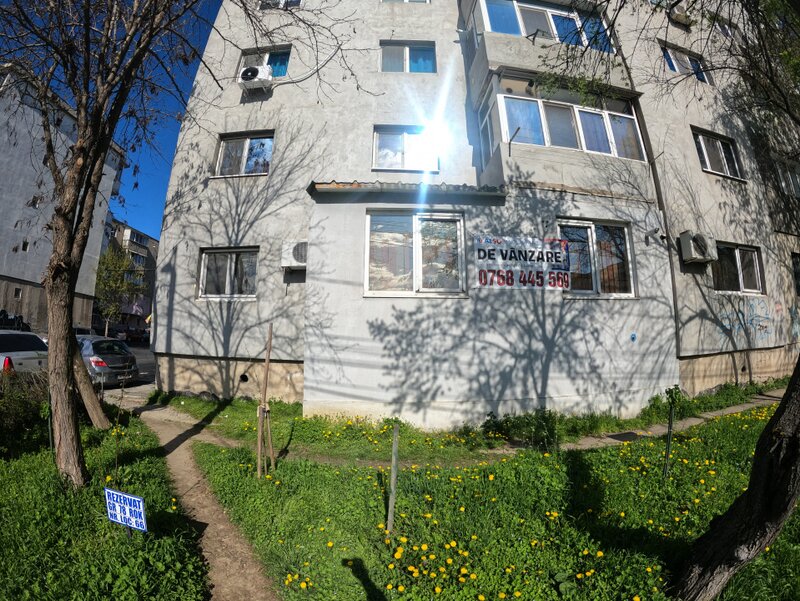 Giurgiu, apartament 3 camere decomandat, parter inalt, complet mobilat